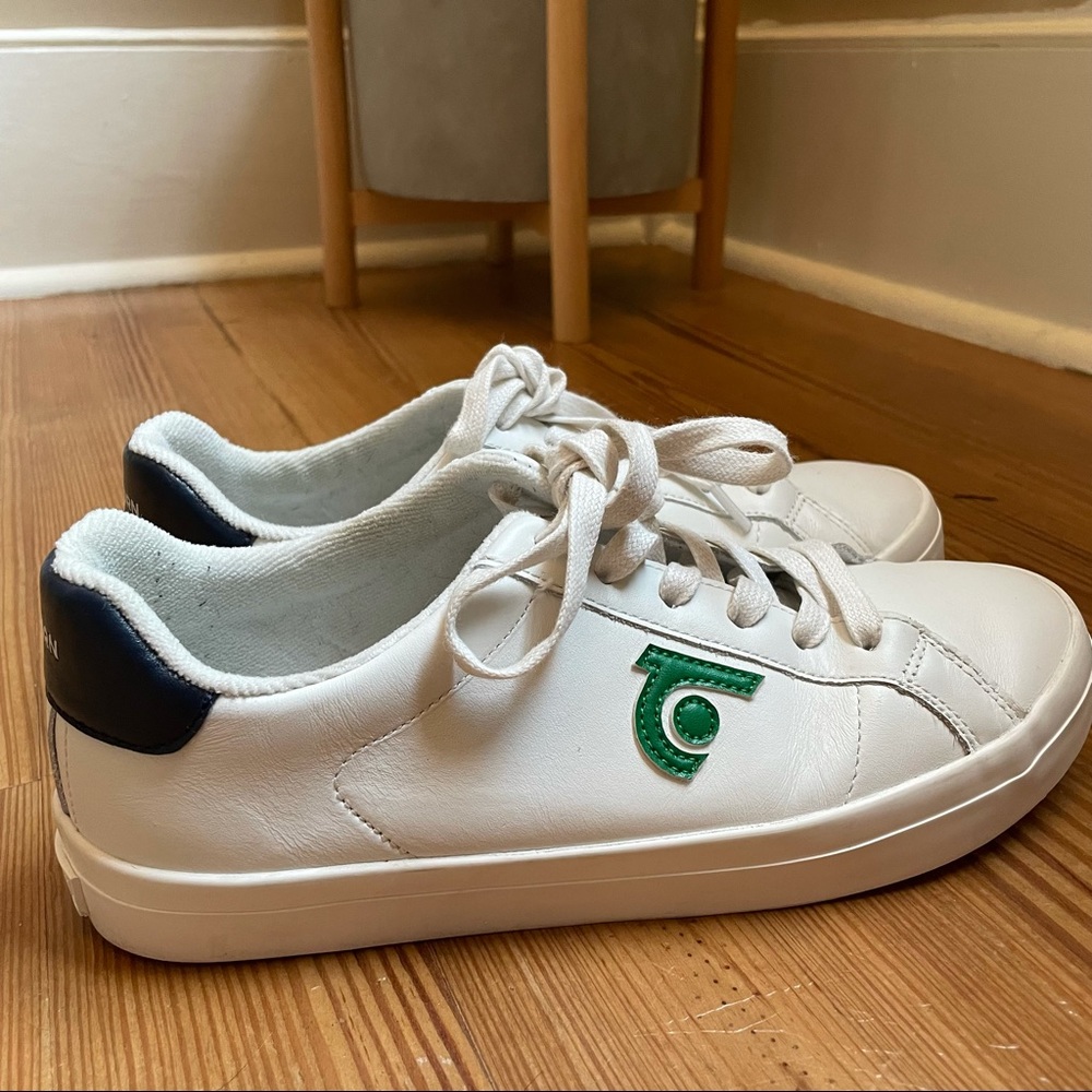 Tretorn white sneaker SIZE 8.5